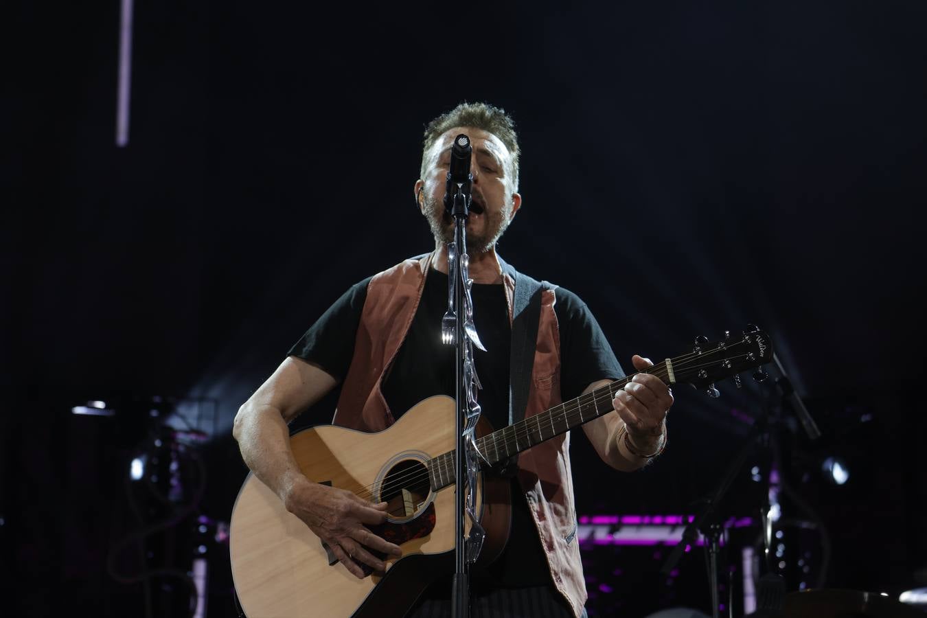 Manolo García enamora al público cordobés con un concierto único en imágenes