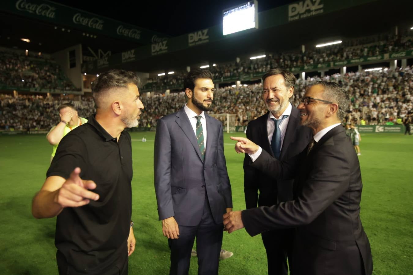 Fotos: la emotiva celebración del ascenso del Córdoba CF en El Arcángel