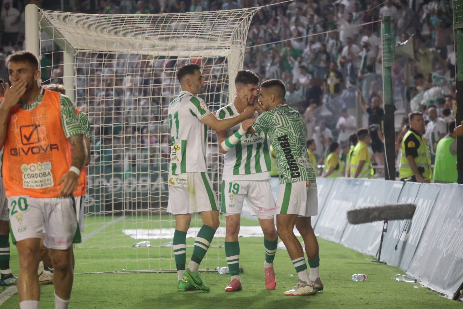 Las mejores imágenes de un ascenso para la historia del Córdoba CF