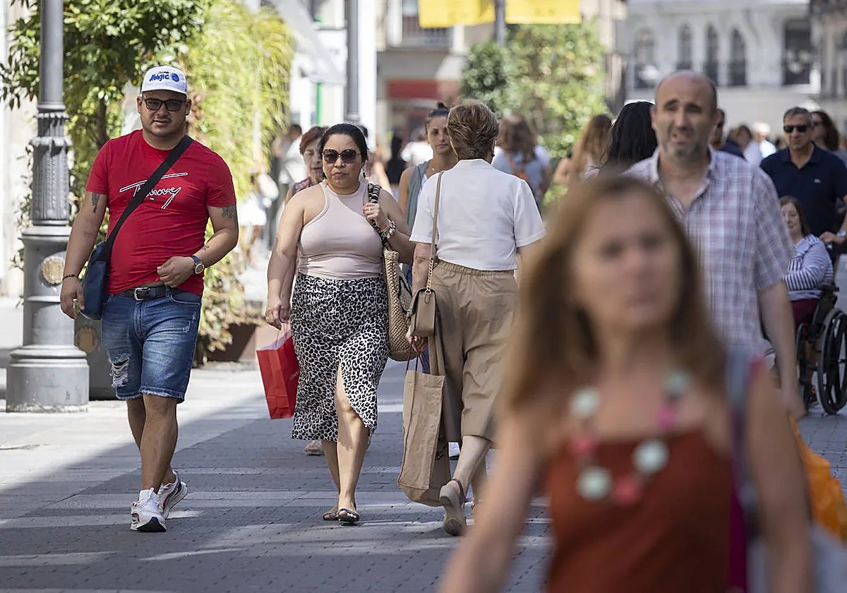 La población caerá en 16.750 habitantes en los tres próximos lustros, según las proyecciones del INE