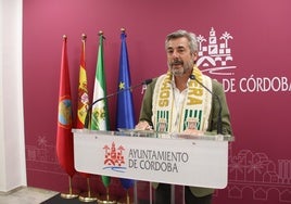 Otro choque entre PP y PSOE por la instalación de toldos en 34 colegios de Córdoba
