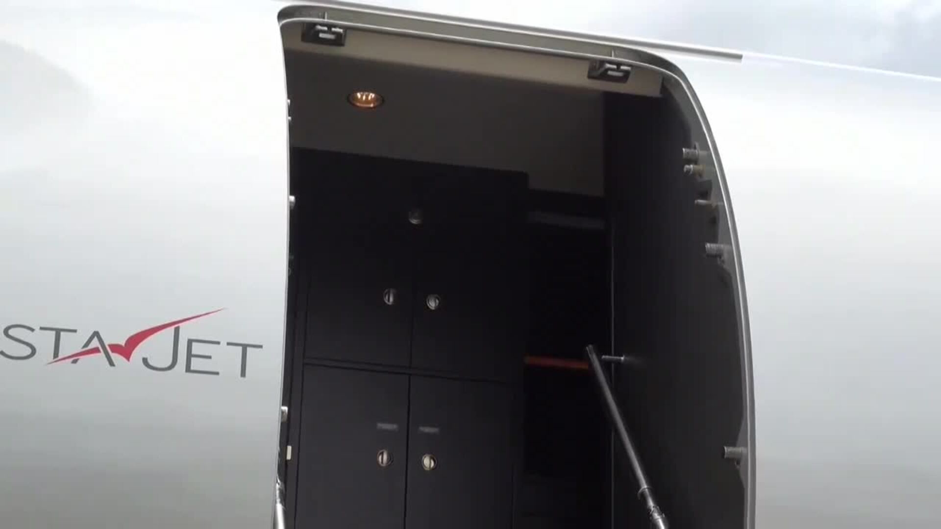 El avión de Julian Assange hace escala en Bangkok, según el Gobierno tailandés