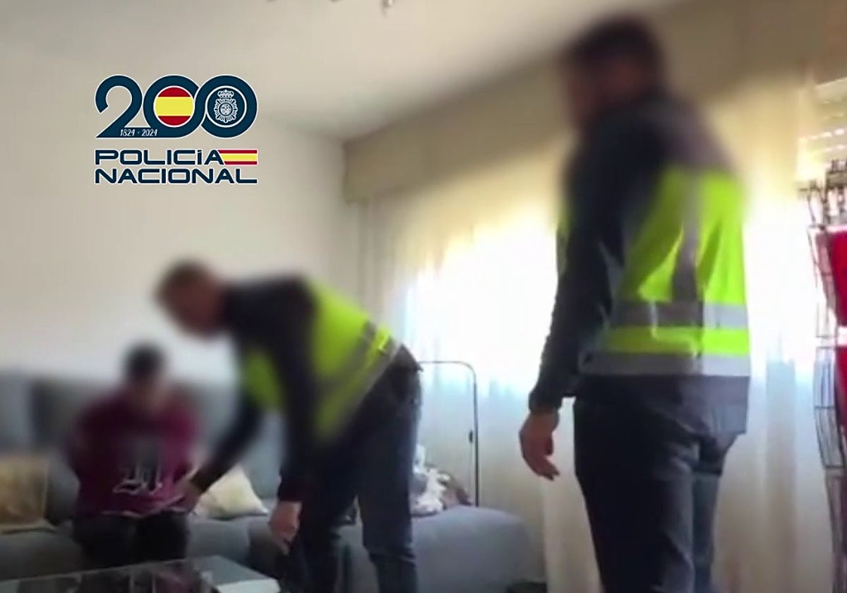 La Policía Nacional, en el registro del piso donde se ocultaba el líder