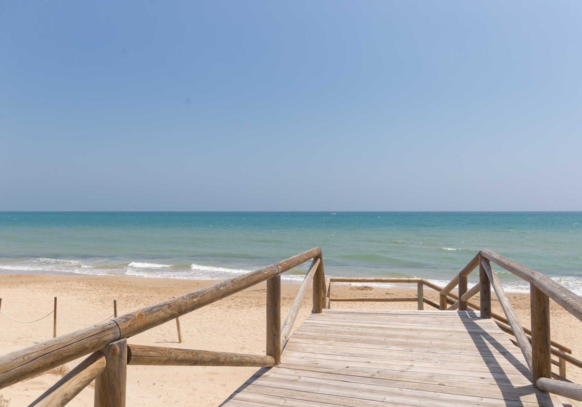 Este es el pueblo de Alicante más barato para alquilar una casa en la playa este verano