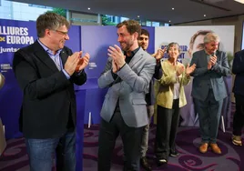 Puigdemont y Comín, en un acto de la campaña de las europeas de Junts