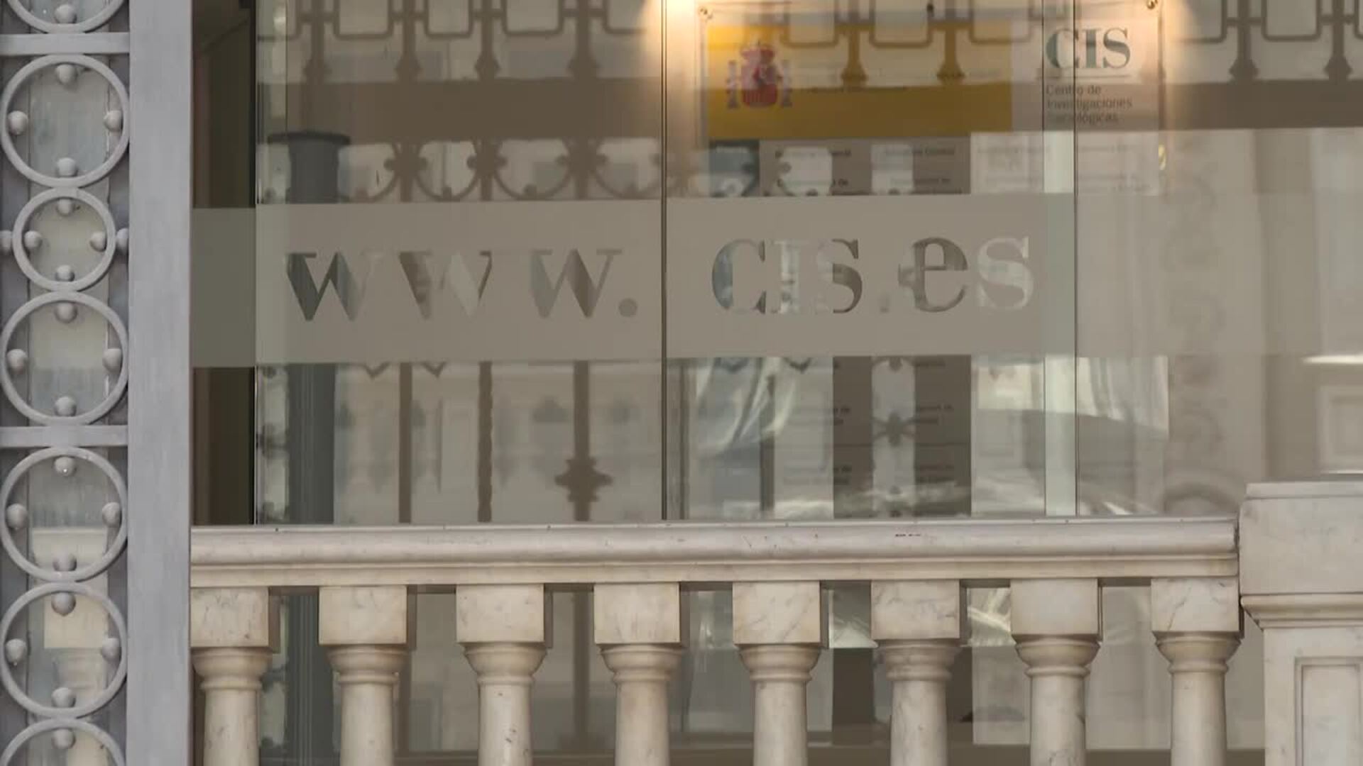 La JEC multa a Tezanos por la encuesta del CIS sobre el periodo de reflexión de Sánchez