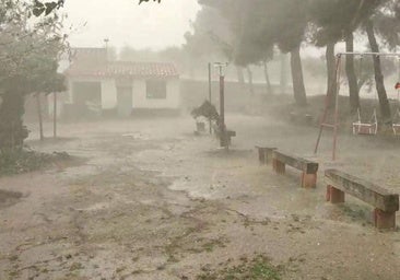 El Ayuntamiento de Albacete cierra los parques y el cementerio por aviso de tormentas