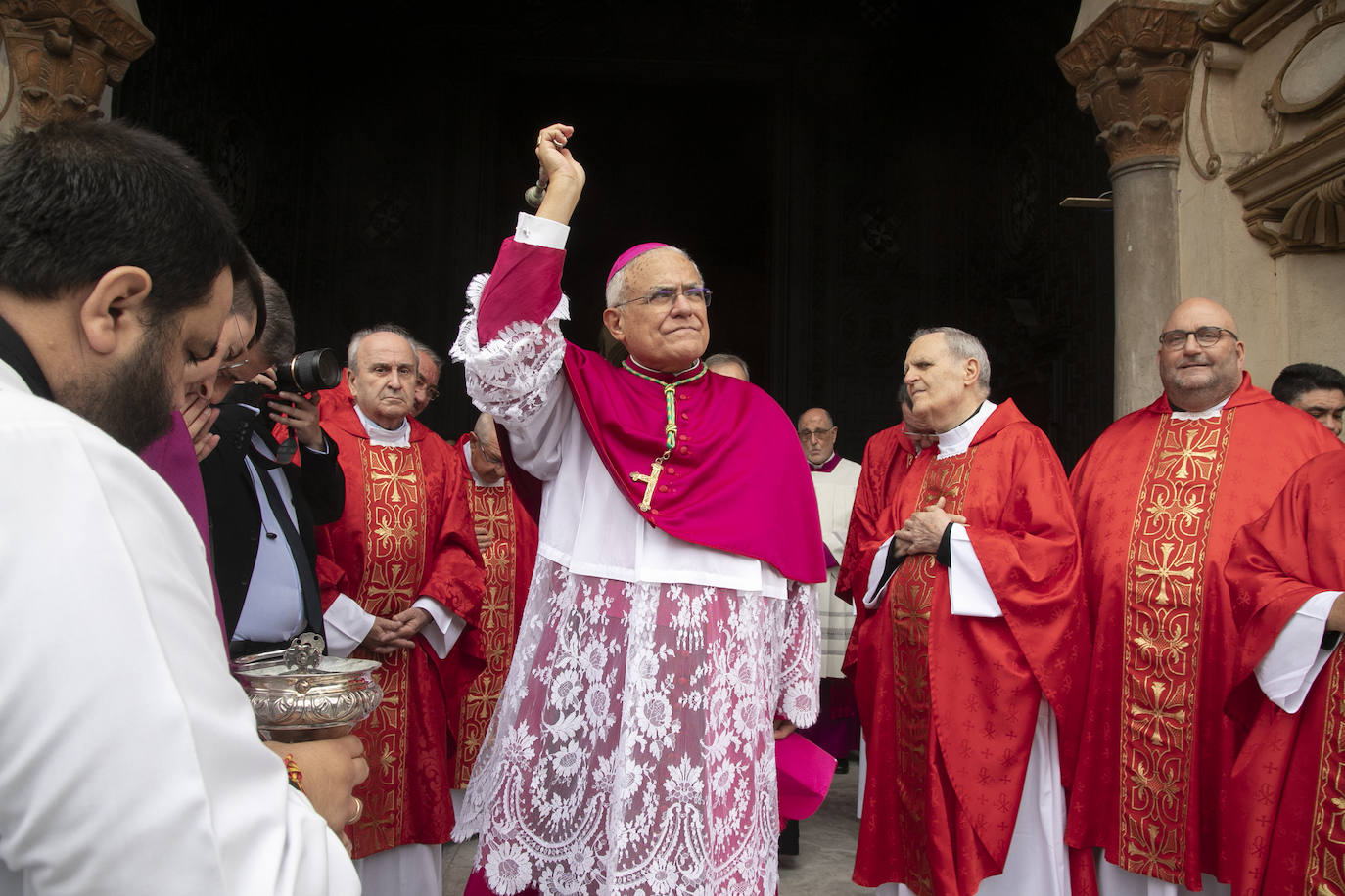 Fotos: la ordenación de ocho nuevos sacerdotes en Córdoba
