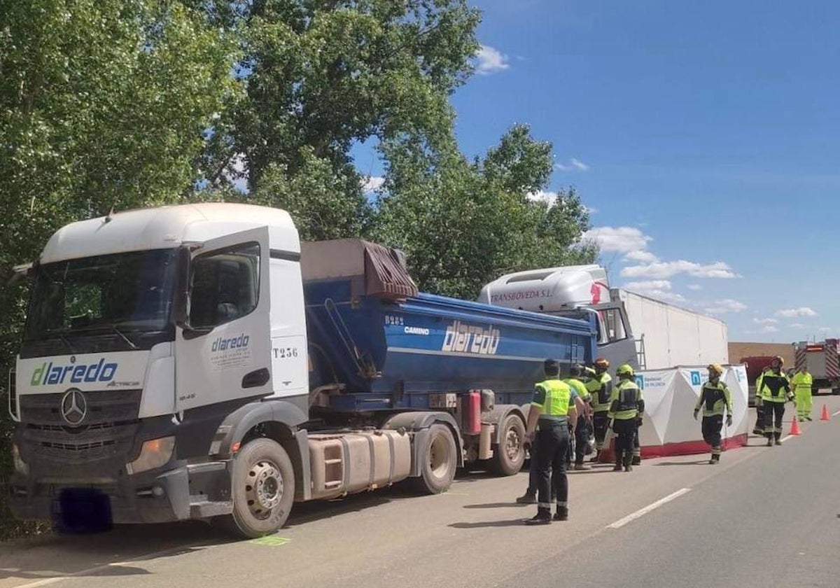 Lugar del accidente mortal en el kilometro 28 de la N-611, a la altura de Monzón de Campos (Palencia)