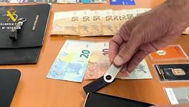 La Guardia Civil descubre una estafa piramidal de 47.000 euros en inversiones en oro y criptomonedas