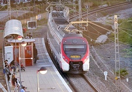 El Gobierno convoca una cumbre con Junta y ayuntamientos de la Costa del Sol por el tren litoral