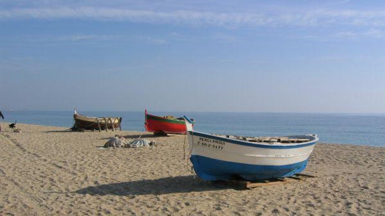 Estas son las playas de Barcelona donde puedes aparcar con tu camper o autocaravana