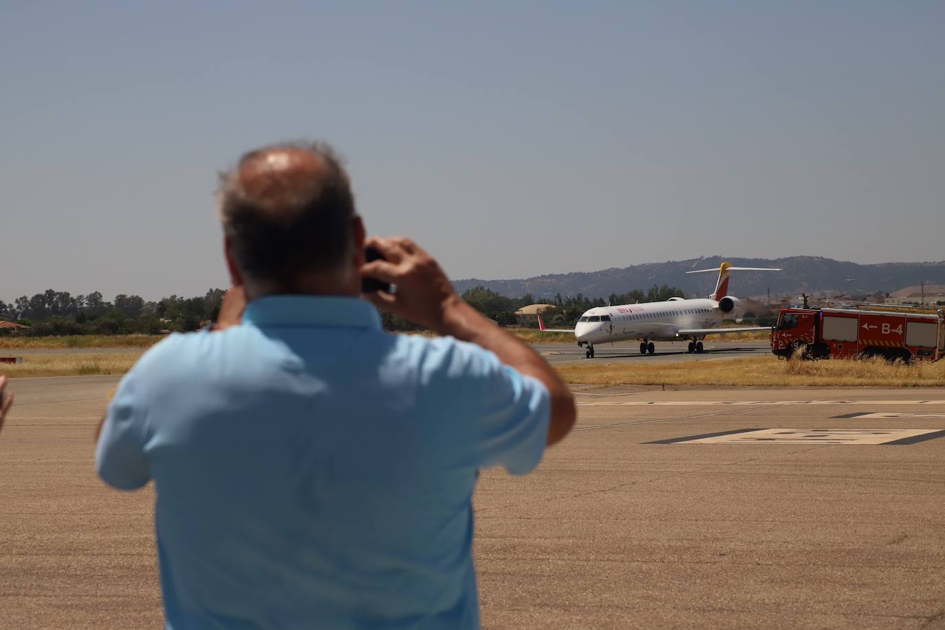 Fotos: la llegada del primer vuelo regular de Palma de Mallorca a Córdoba