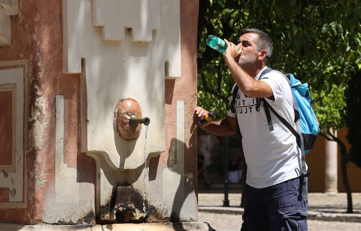La primera ola de calor del verano en Córdoba, en imágenes