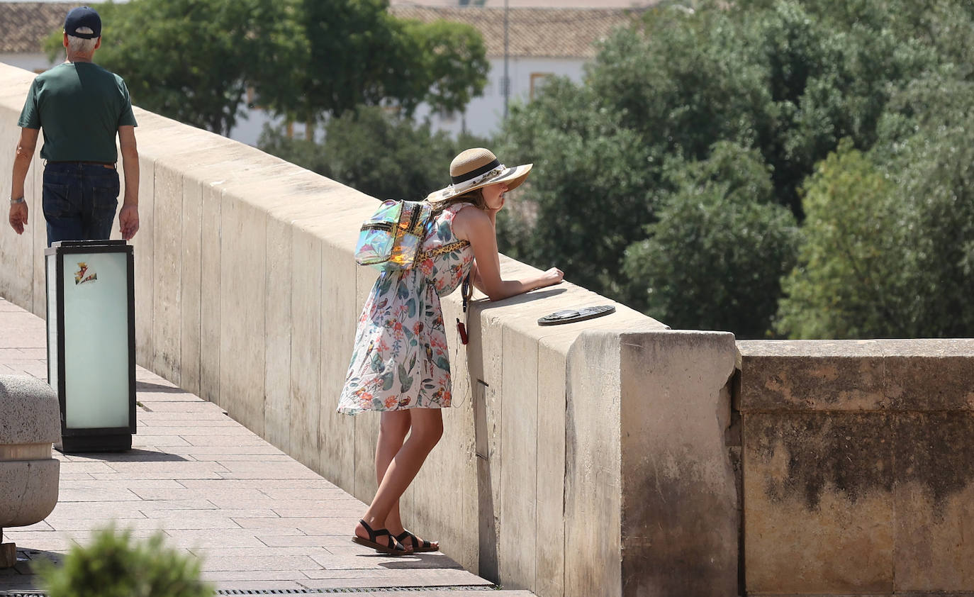 La primera ola de calor del verano en Córdoba, en imágenes