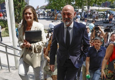 El rector de la Complutense declara que la esposa de Sánchez le recibió en Moncloa para «colaborar» con la Universidad