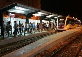 Horarios especiales de verano del Tram de Alicante en los fines de semana en julio y agosto