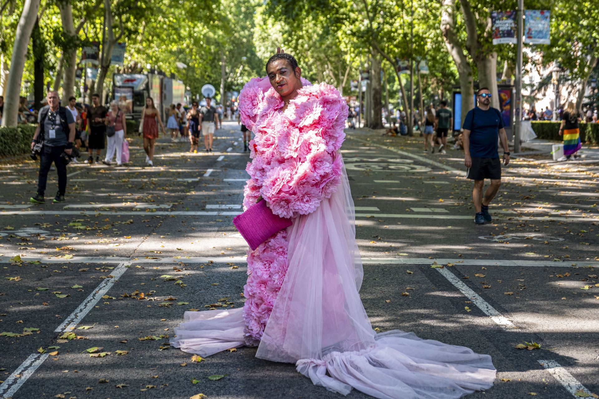 Uno de los asistentes a la manifestación del Orgullo