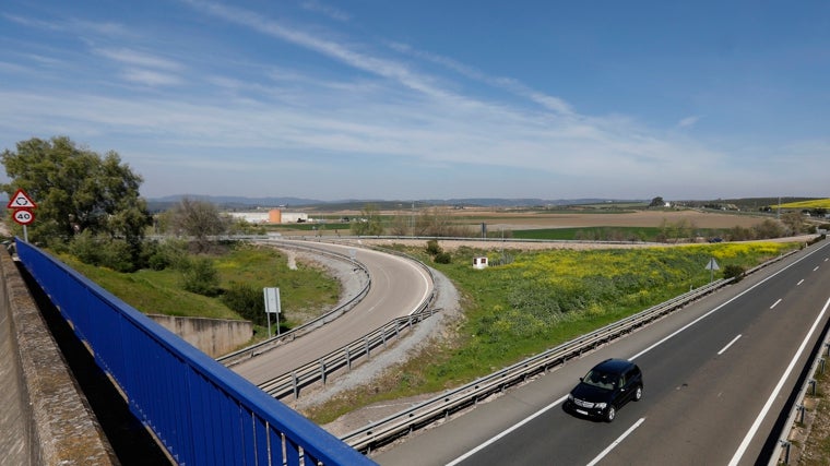 Panorámica de los suelos de la Rinconada junto a la A-4