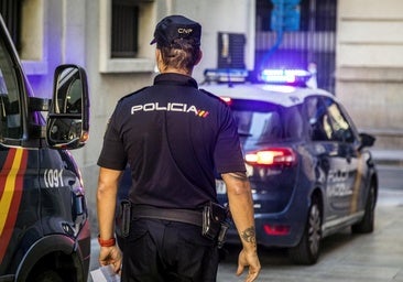 Detenido por amenazar con un hacha a su compañero de piso y robarle 450 euros en Valladolid