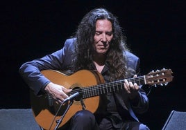 La esencia intangible del flamenco pisa el Gran Teatro de Córdoba en el duende de Tomatito