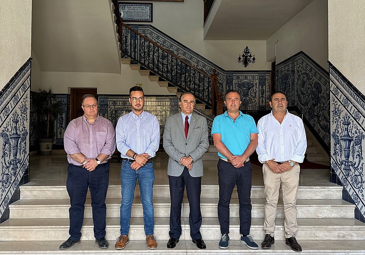 Gregorio se ha reunido con los alcaldes de Cazalegas y Pepino