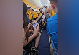 Así fue el altercado que obligó a desviar un vuelo a Santiago: «El pasaje logró inmovilizar al viajero conflictivo»