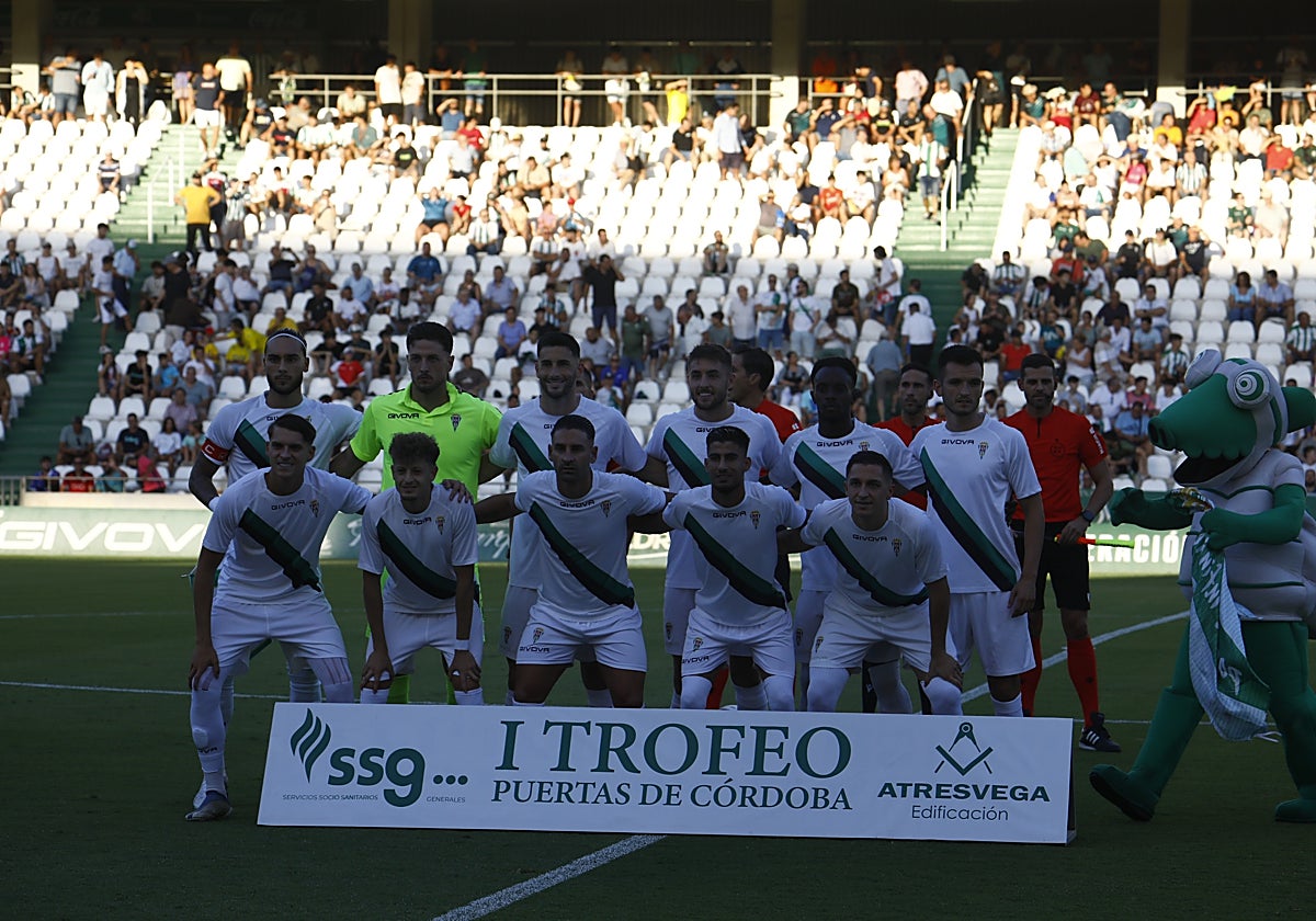 Alineación del Córdoba en el I Trofeo Puertas de Córdoba, en agosto de 2024