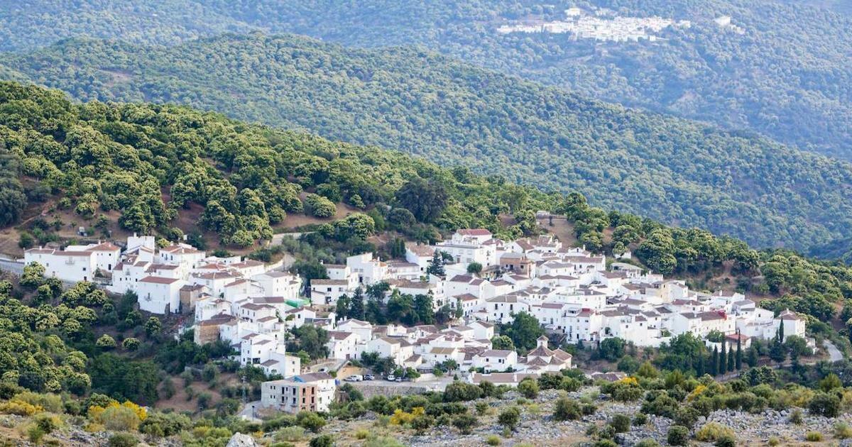 Vista panorámica de Parauta, otro de los pueblos más bonitos de España