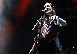 Fotos: Julieta Venegas enamora al Festival de la Guitarra de Córdoba