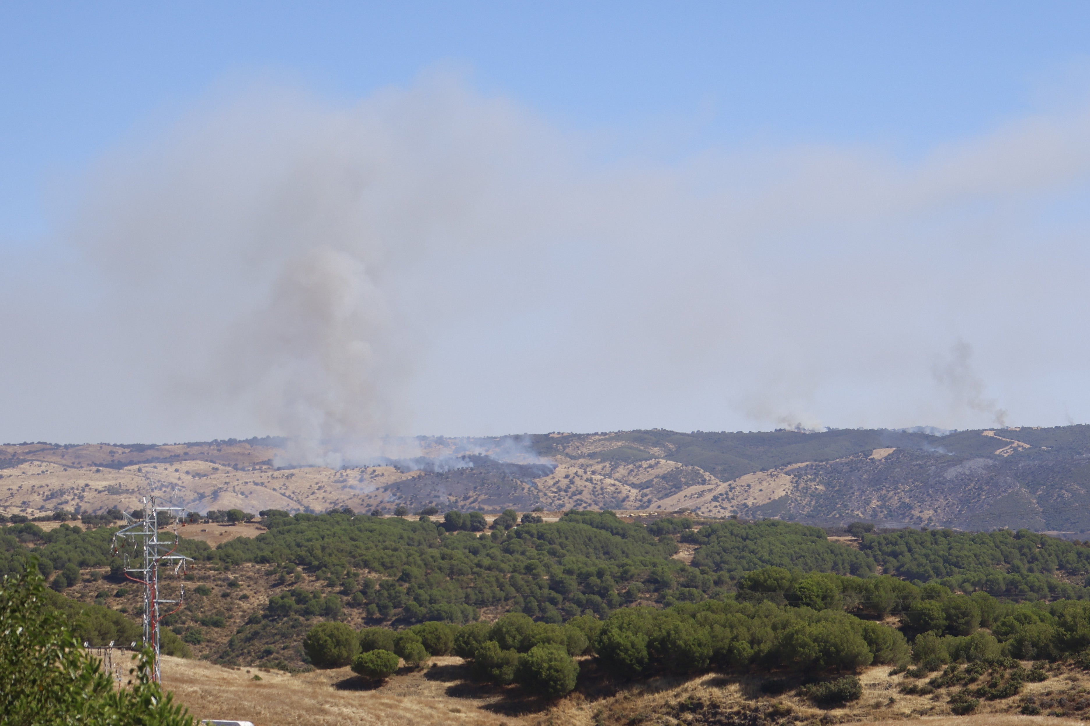La lucha del operativo del Infoca con el complejo incendio de Obejo, en imágenes