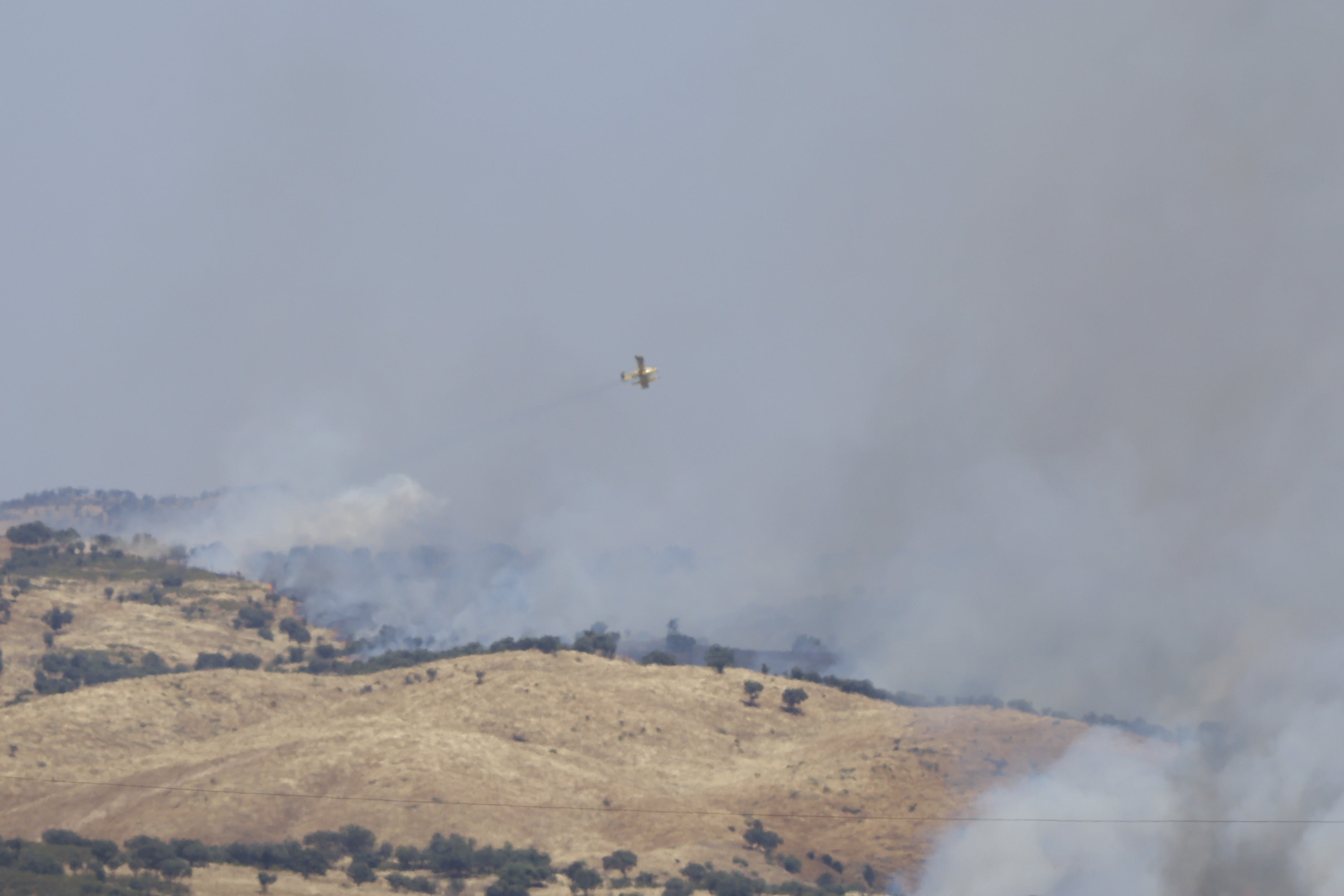 La lucha del operativo del Infoca con el complejo incendio de Obejo, en imágenes