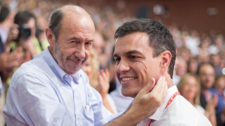 Rubalcaba felicita a Sánchez tras su elección como líder del PSOE