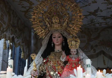 Fotos: La espléndida salida de la Virgen del Carmen de San Cayetano