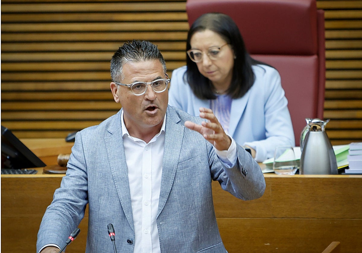Imagen del portavoz de Infraestructuras del PP en las Cortes Valencianas, Joserra González de Zárate