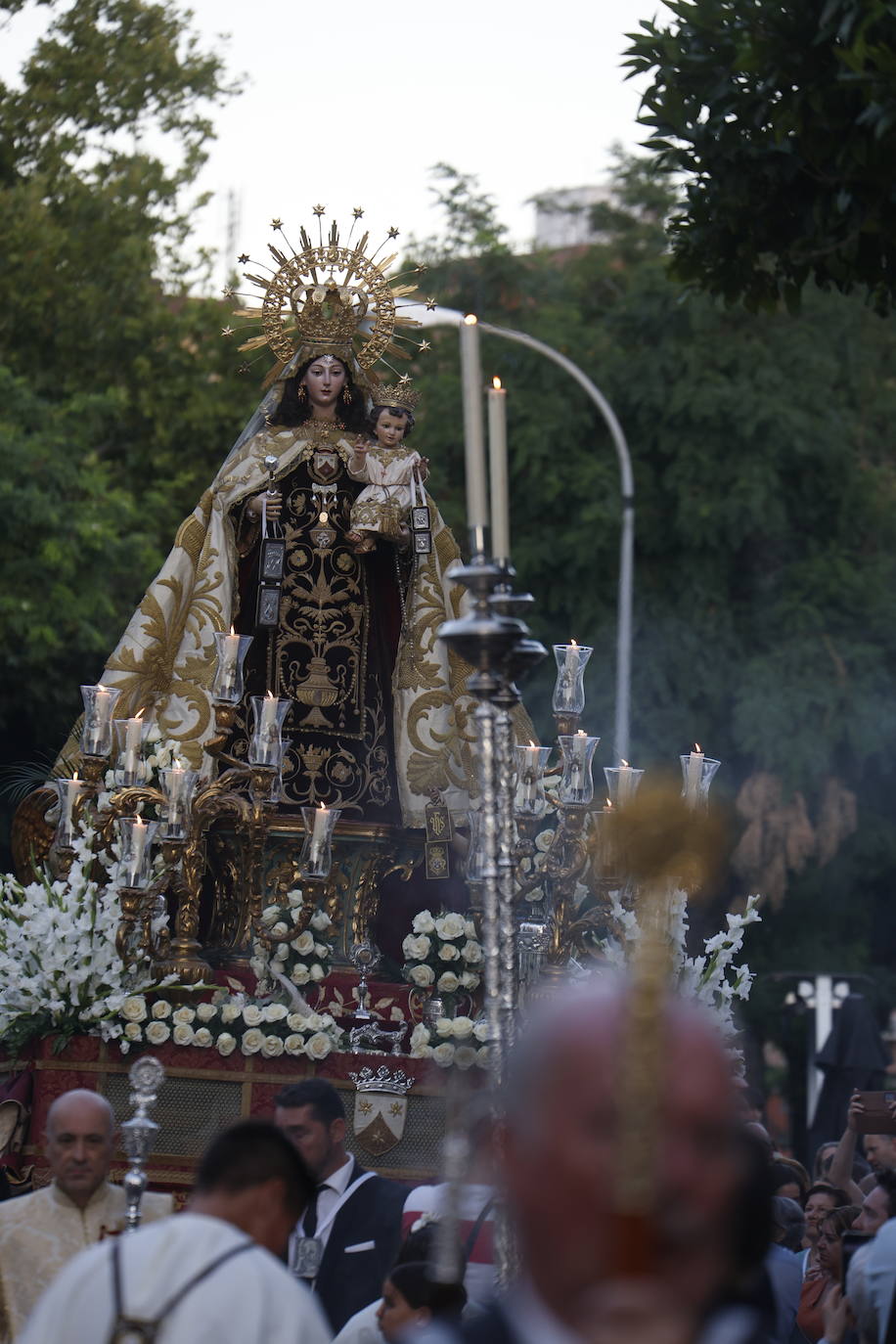La elegante procesión del Carmen de Puerta Nueva en Córdoba, en imágenes