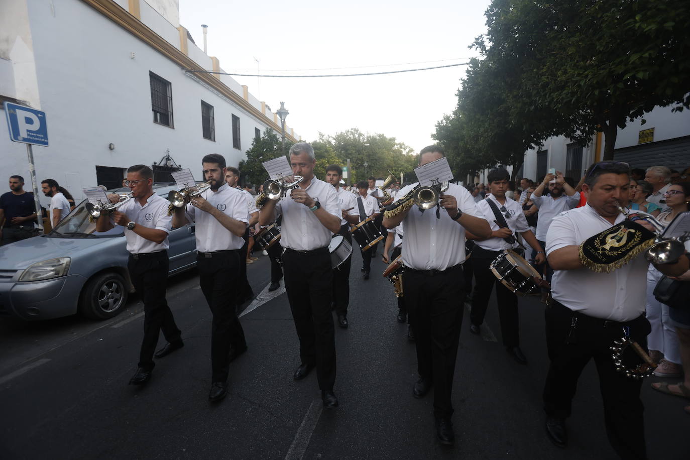 La elegante procesión del Carmen de Puerta Nueva en Córdoba, en imágenes