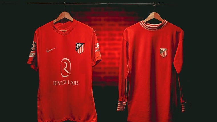 Equipación especial del Atlético de Madrid que pertenece a la exposición