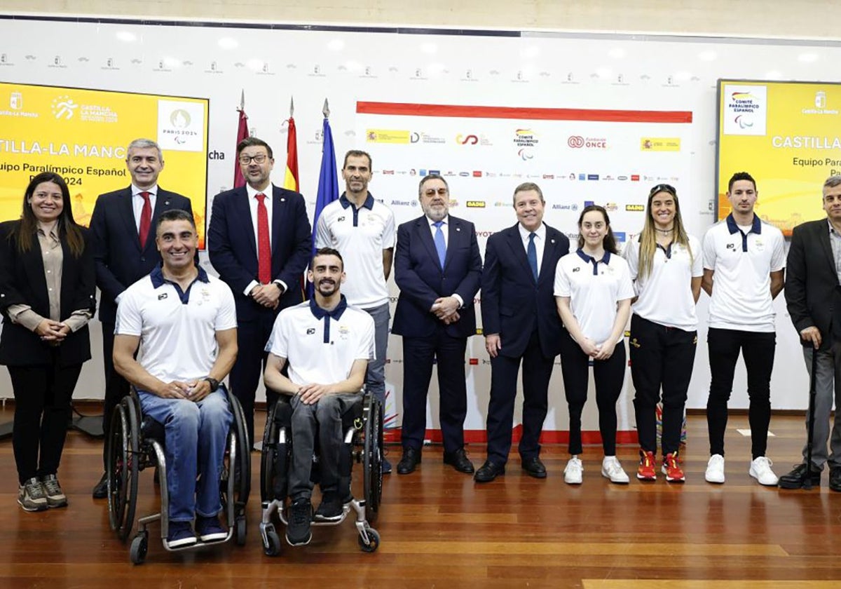 El presidente de Castilla-La Mancha, Emiliano García-Page, recibió hace unos meses a los deportistas paralímpicos que irán a los Juegos de París 2024