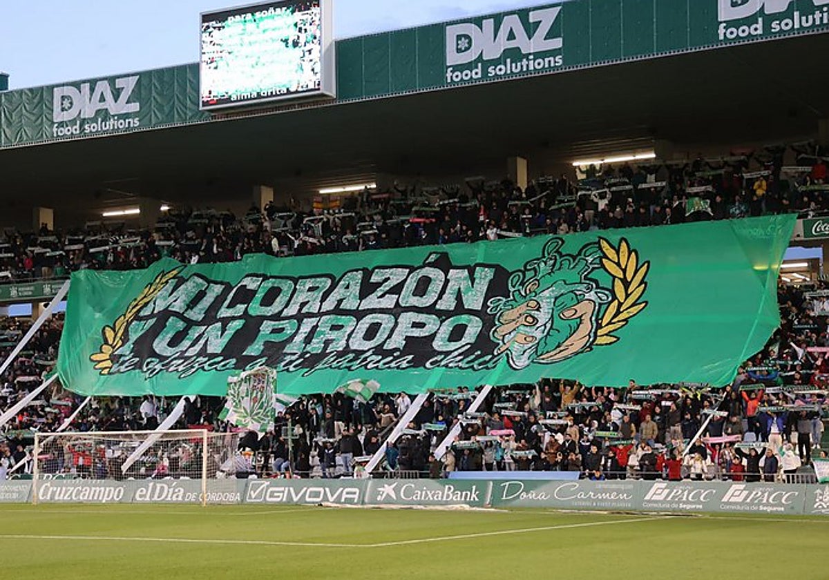 Tifo mostrado en el encuentro del Córdoba CF en El Arcángel
