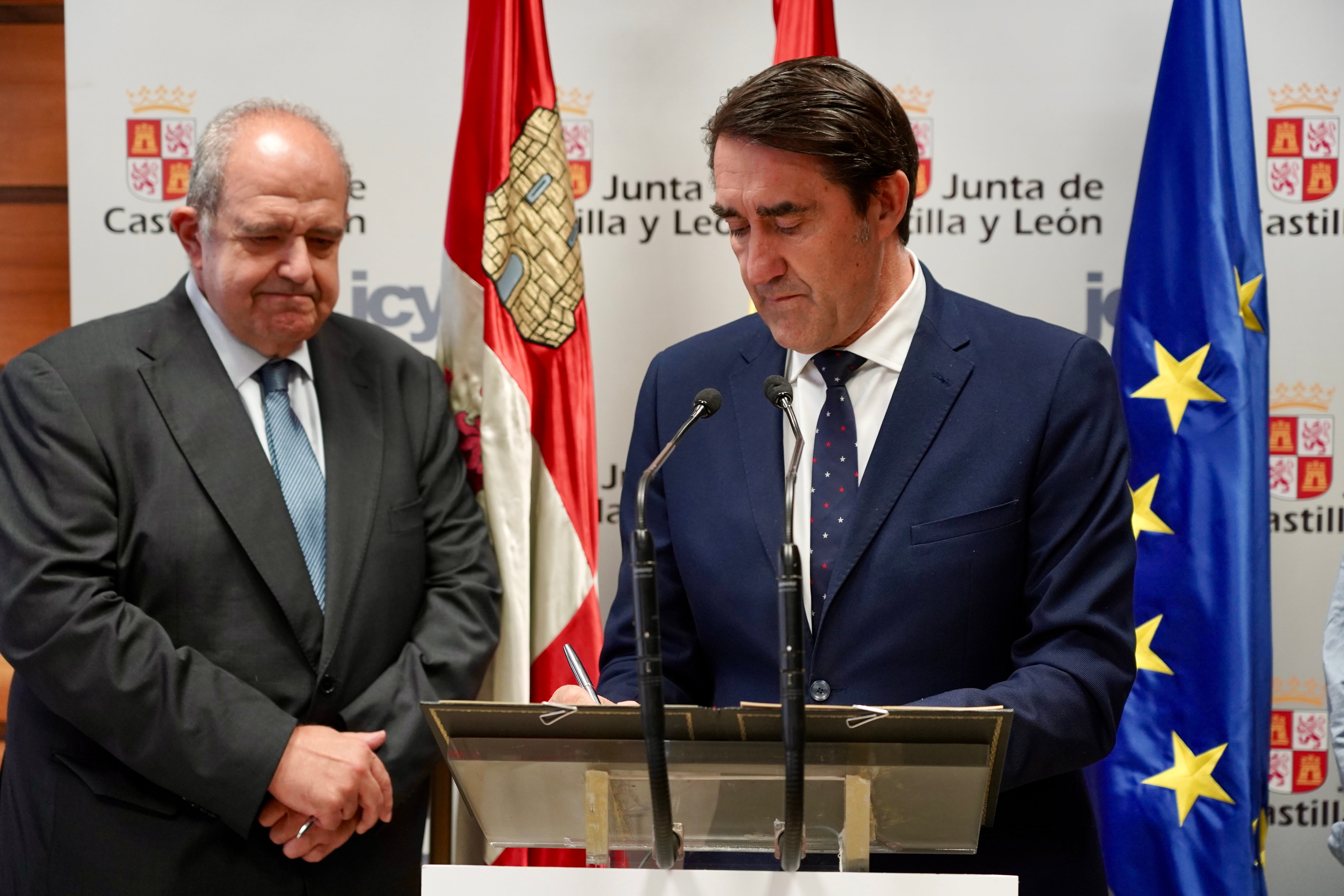 Quiñones. ayer en la firma de un acuerdo con la Universidad Politécnica de Madrid