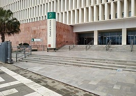 Nueve años de cárcel para tres hombres que intentaron matar a otro con armas de fuego en Málaga