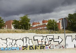 Detienen a un grafitero en Mieres (Asturias) por provocar daños valorados en 128.592 euros