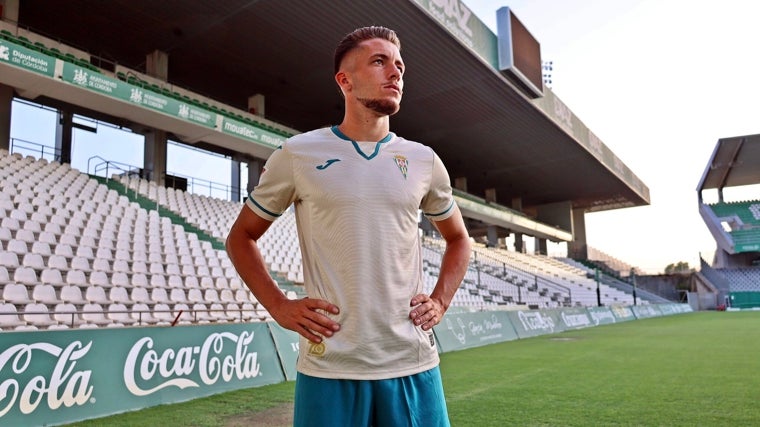 Descubre al detalle las nuevas equipaciones del Córdoba CF para esta temporada