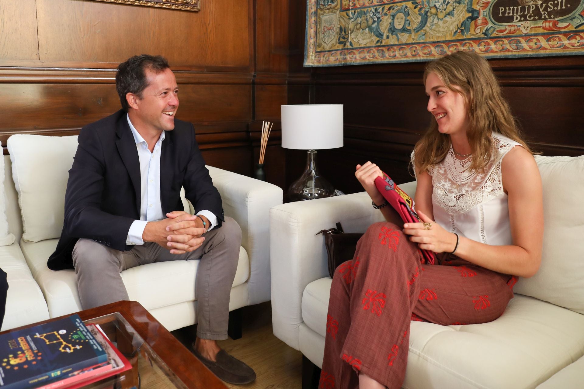 Velázquez desea suerte a la toledana María Tello en los Juegos Olímpicos