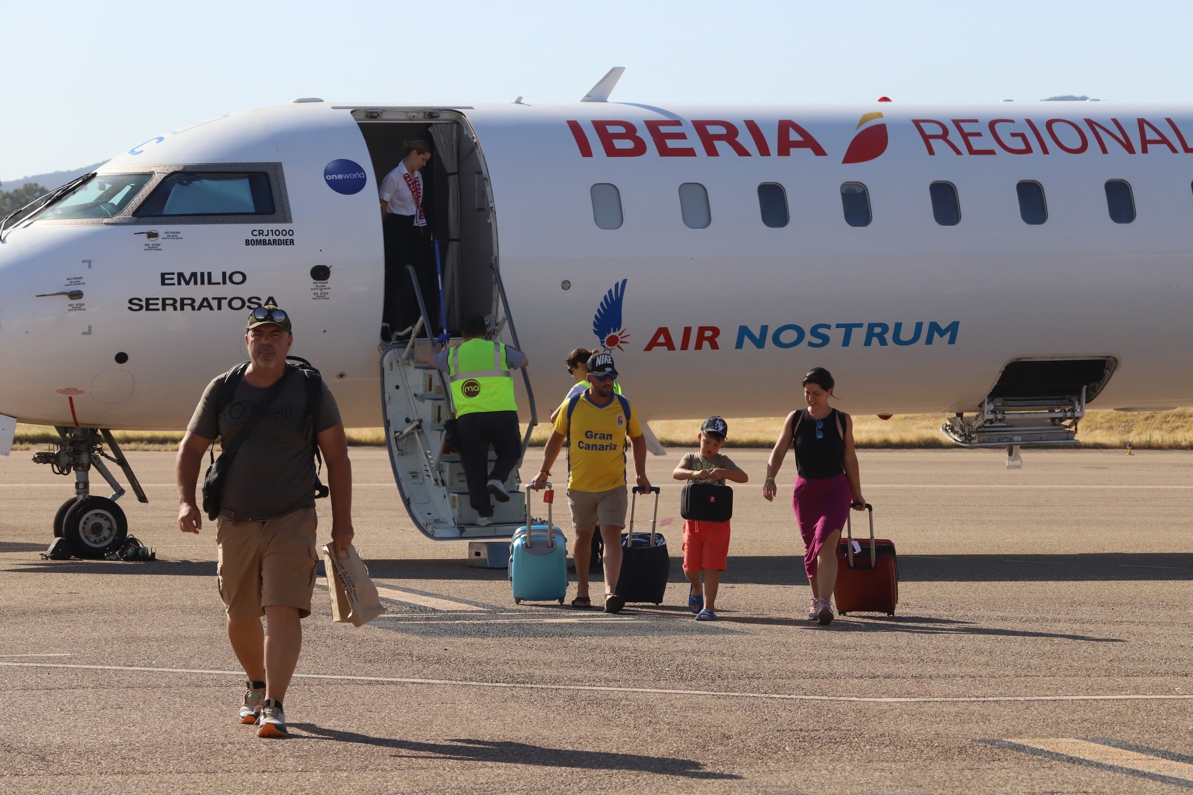 El estreno del vuelo entre Córdoba y Gran Canaria, en imágenes