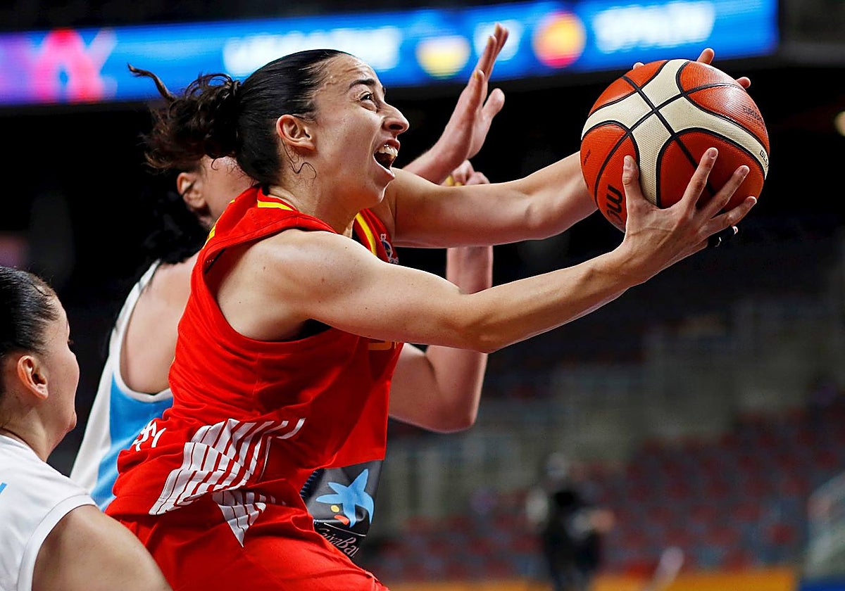 Silvia Domínguez, durante un partido con el equipo nacional
