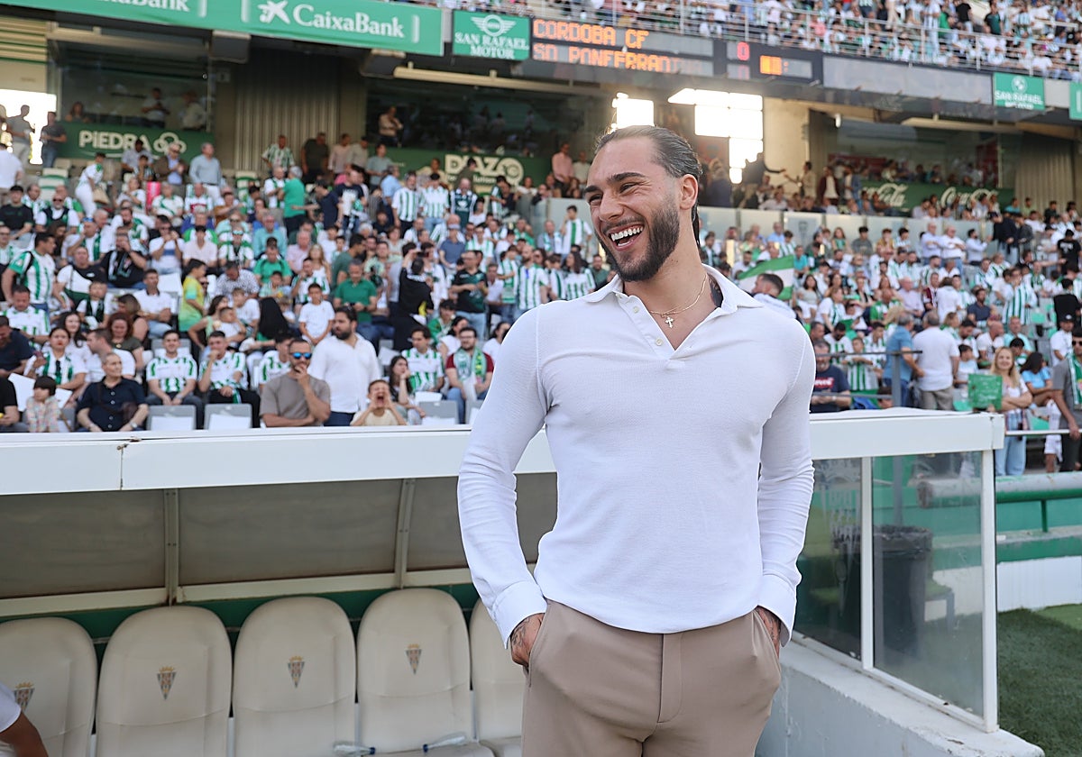 Dragisa Gudelj en uno de los partidos de play off de ascenso en El Arcángel