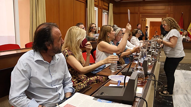 El Ayuntamiento de Córdoba rebaja el índice de endeudamiento a la mitad del límite legal