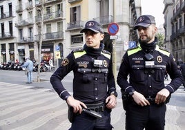 La Guardia Urbana de Barcelona estrenará pistolas táser durante la primavera de 2025